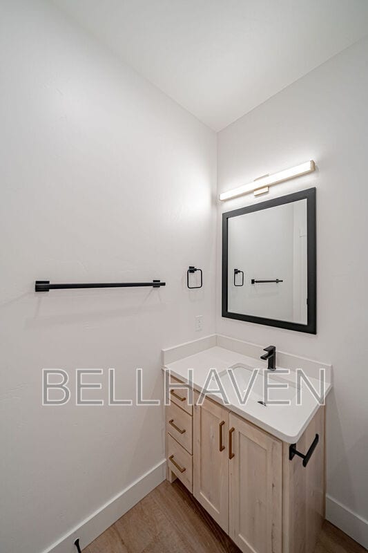 Building Photo - 1475 Elmore Ave