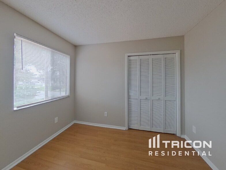 Building Photo - 7914 Tumblestone Dr