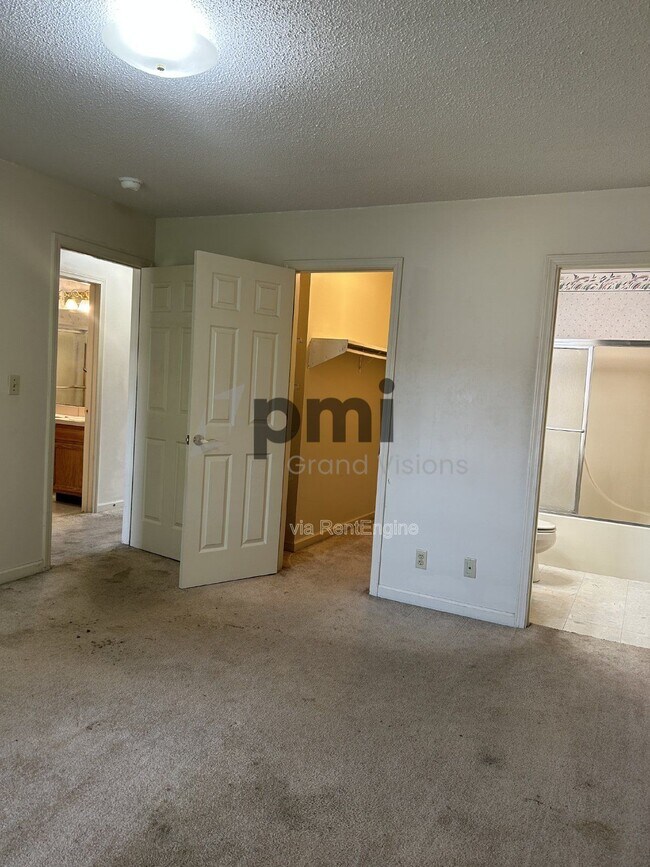 Building Photo - 1306 Arthur Ave