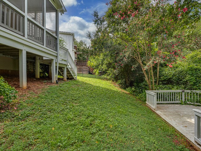 Building Photo - 2124 Sablewood Dr
