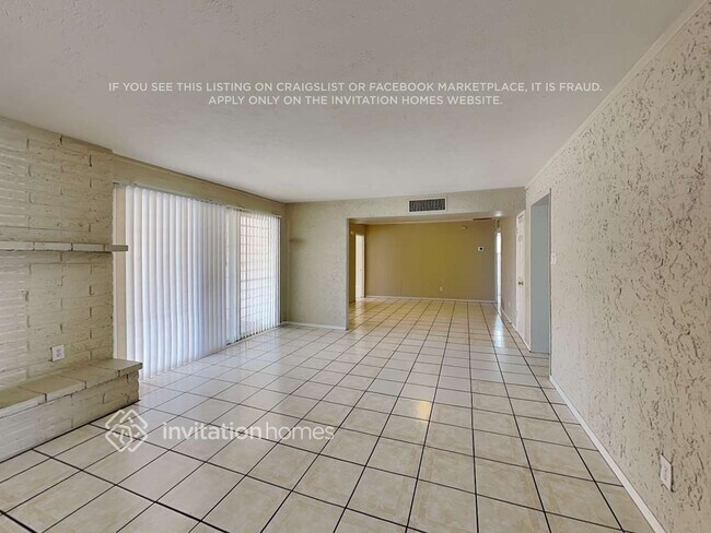 Building Photo - 5501 W Heatherbrae Dr