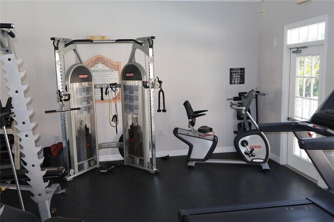 Building Photo - 5000 Culbreath Key Way