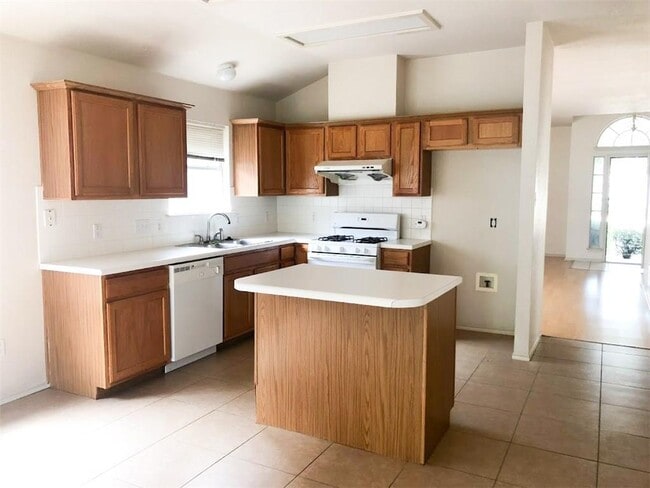 Building Photo - 3316 Texas Topaz Dr