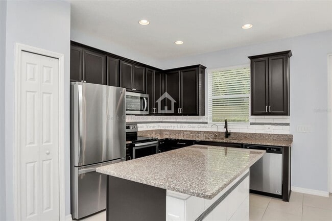 Building Photo - 1225 Countrymen Ct
