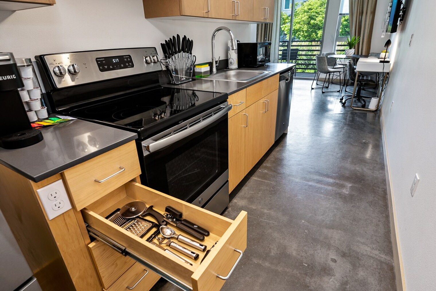 Building Photo - 3008 Beacon Ave S