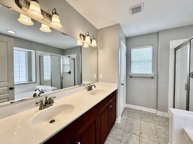 Building Photo - 5 Bedroom Ready NOW! Pet Friendly, Community Pool, Clubhouse, Fitness Center, Kayak Launch, Playg...