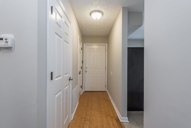 Building Photo - 114 Ladbrook Ln