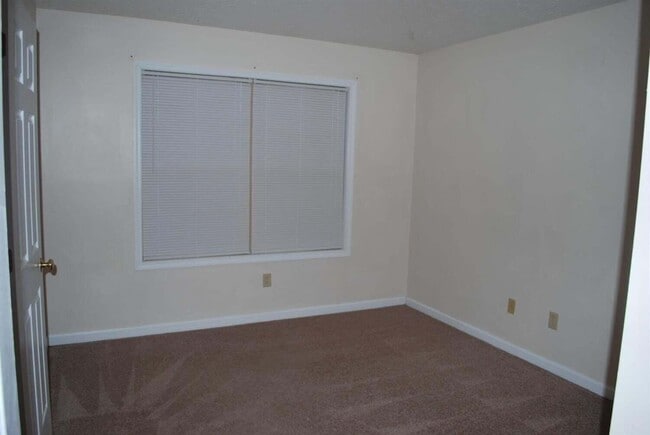 Building Photo - 2293 Market Garden Ln
