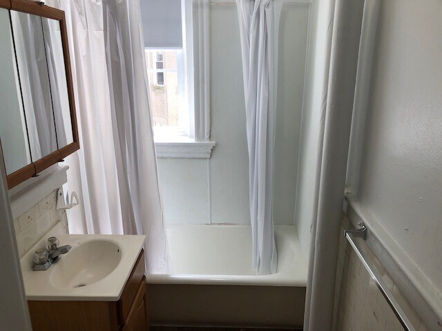 Building Photo - 1185 Boylston St