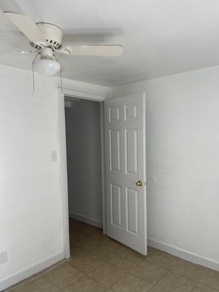 Building Photo - 701 Academy Rd