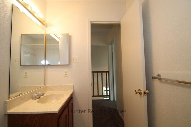 Building Photo - Two-Story Dream!