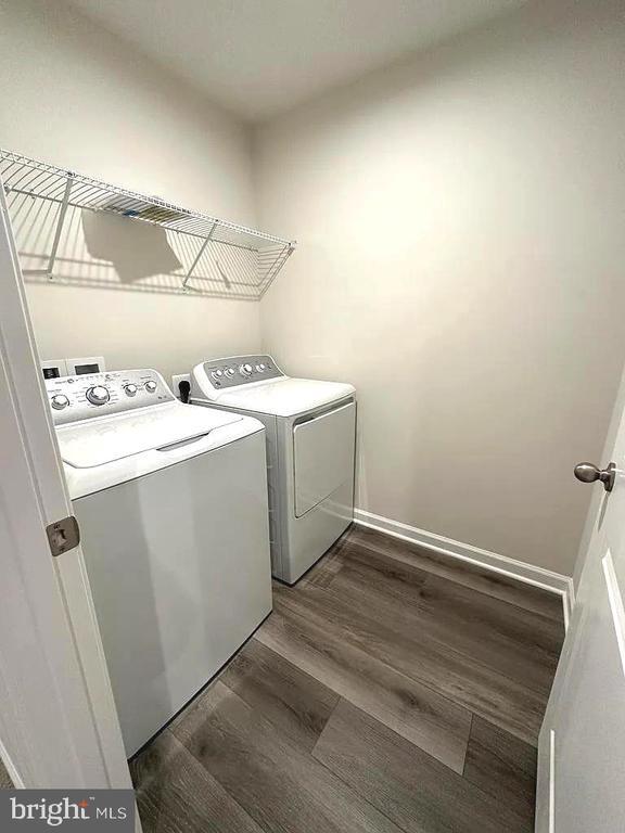 Building Photo - 420 Circle Dr