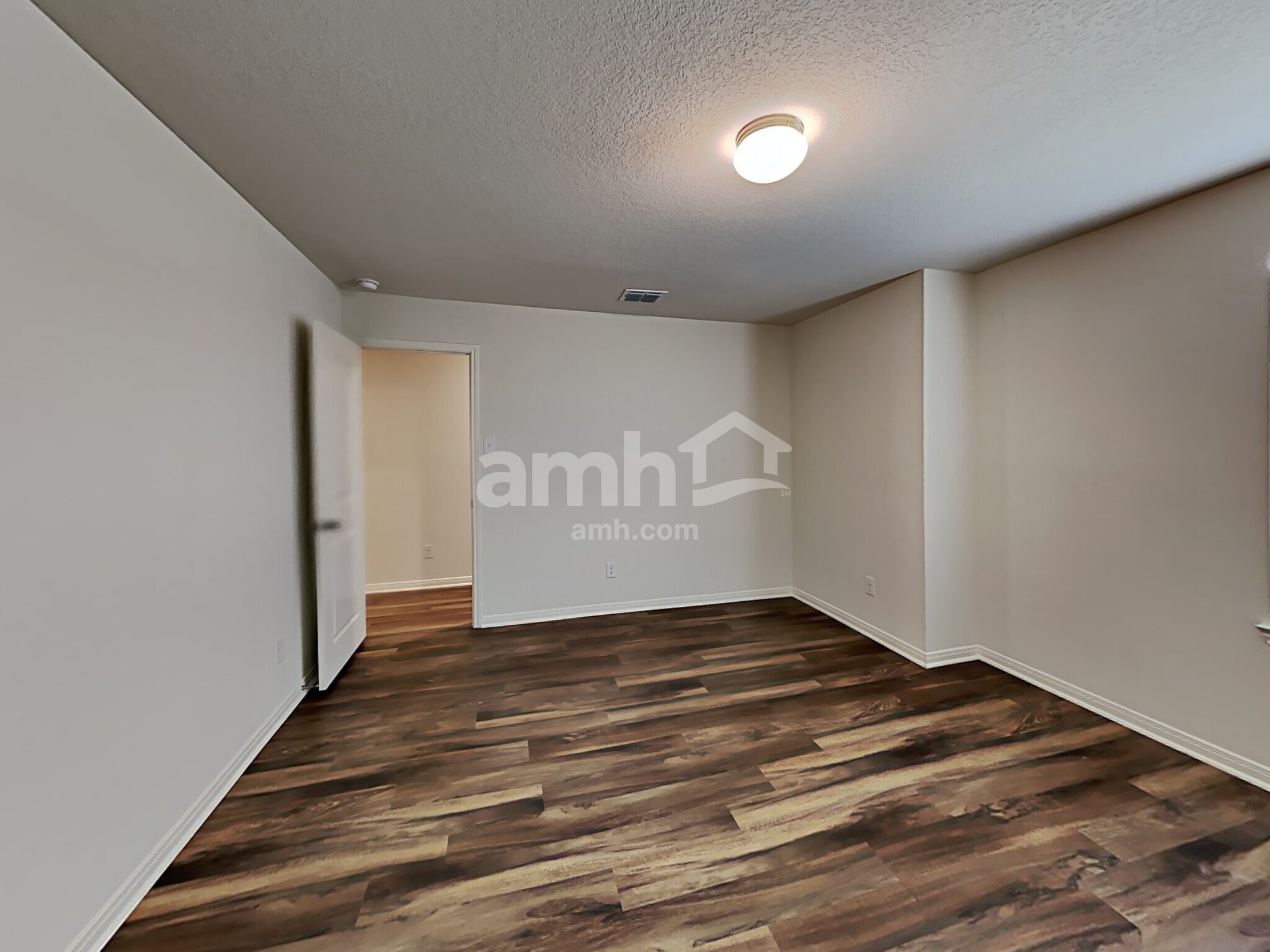 Building Photo - 12250 Commander Dr