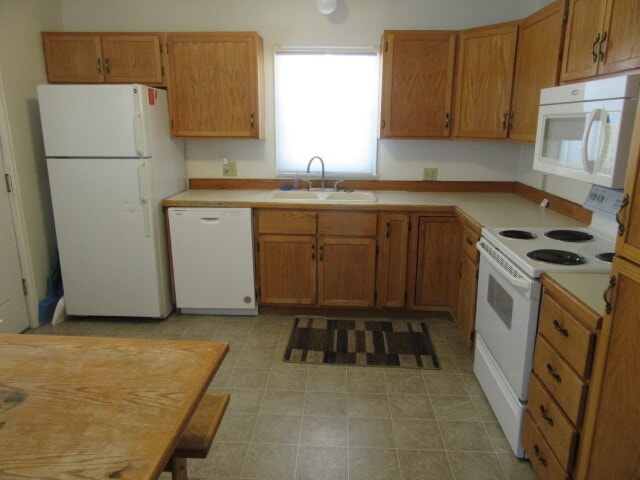 Building Photo - 954 Orchard Ave
