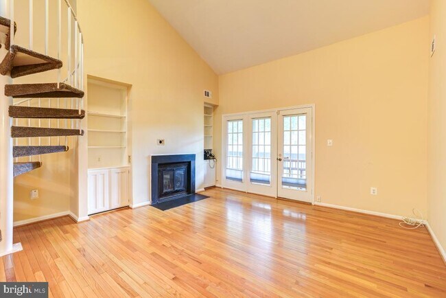 Building Photo - 20649 Shadyside Way