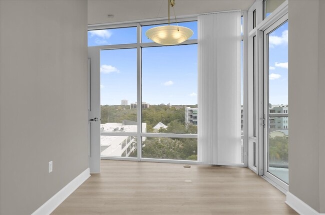 Building Photo - 101 S Eola Dr