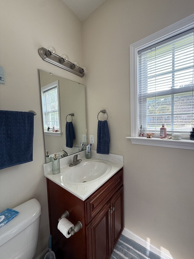 Building Photo - 101 Palm Cove Cir