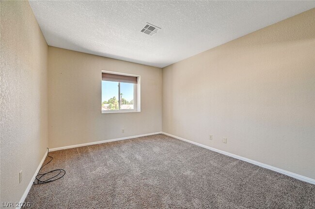 Building Photo - 2733 Brookstone Ct