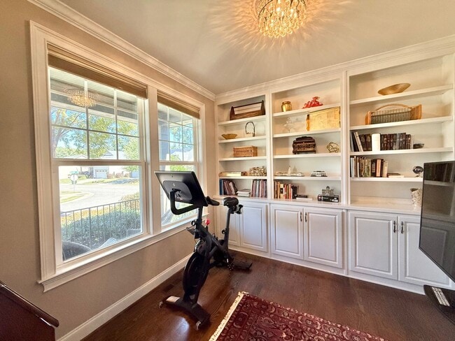 Building Photo - Luxurious 4BD, 3.5BA North Raleigh Home wi...