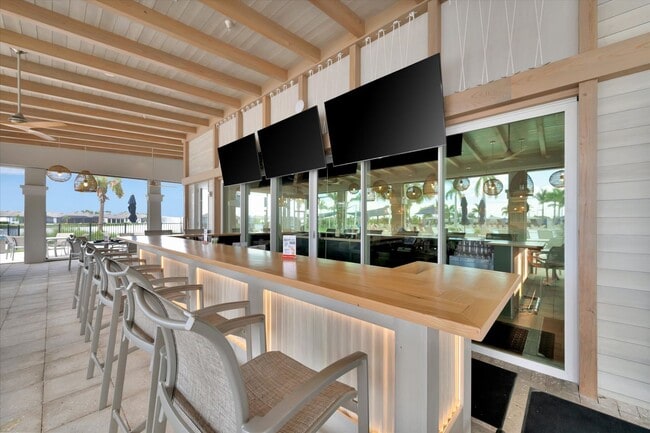 Building Photo - Del Webb Bayview Home, Active 55+ Communit...