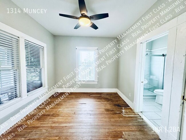 Building Photo - 1314 Muncey-