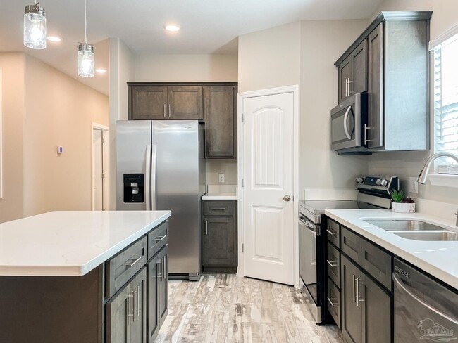 Building Photo - 5170 Burlington Ave