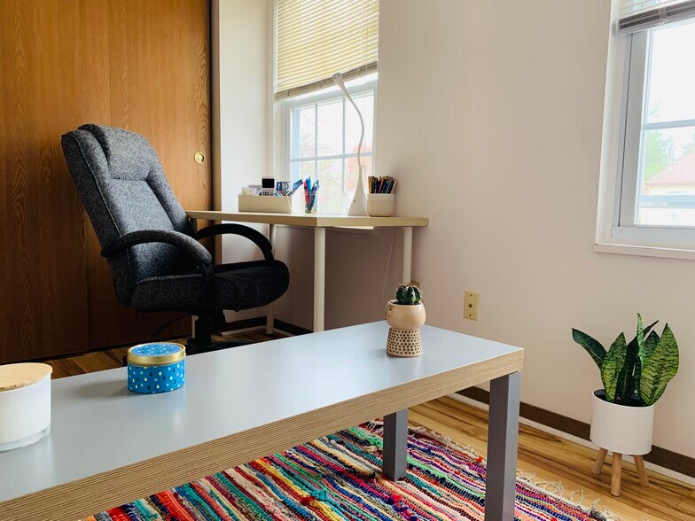 Building Photo - 2473 S Brittany Ln