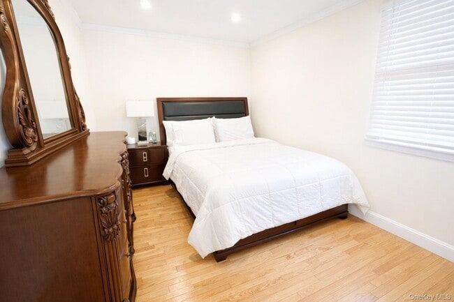 Building Photo - 2345 Lancaster Ave