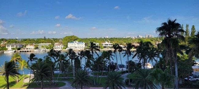 Building Photo - 5401 Collins Ave