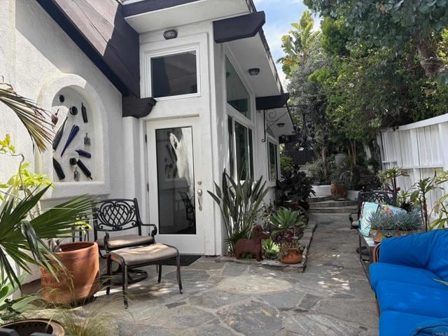 Building Photo - 122 S Rios Ave