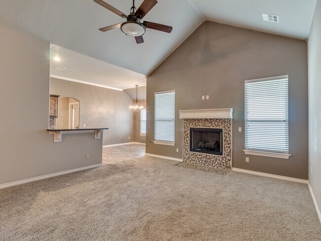 Building Photo - 3813 Normandy Rd