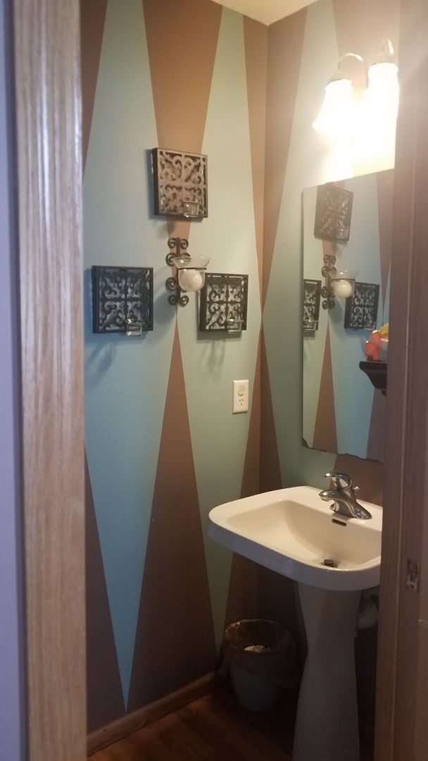 Building Photo - Spacious 4bed 3.5bath Single Family Home in Shakopee.  Featuring an in-home Theater