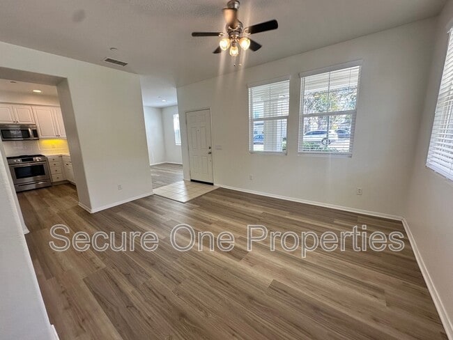 Building Photo - 3003 Shenandoah Dr