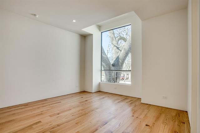 Building Photo - 5801 Bryan Pkwy