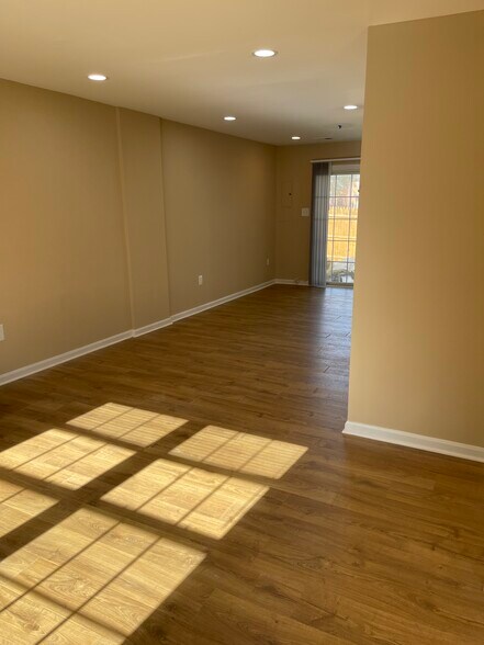 Building Photo - 2846 Lester Lee Ct