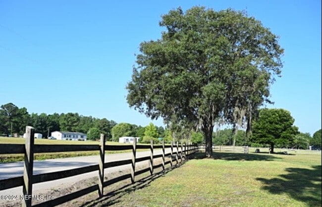 Building Photo - 28541 Trigg Rd