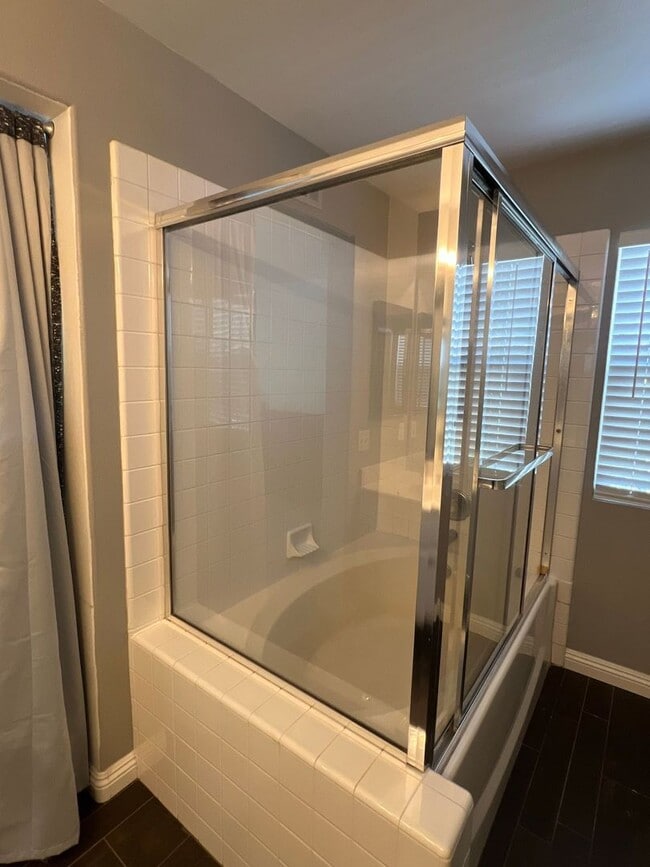 Building Photo - Welcome Home to Your Temecula Retreat!