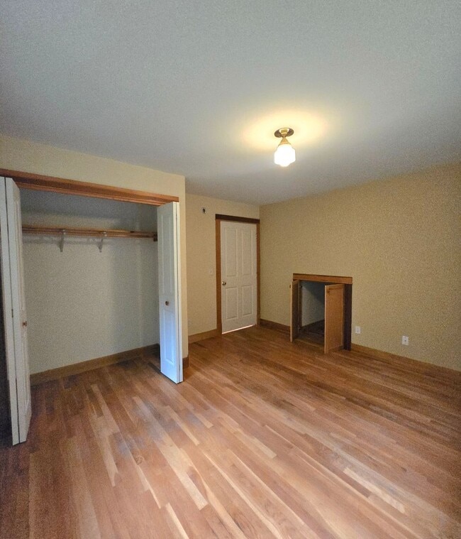 Building Photo - 2 Bedroom, 2 Bathroom Home For Rent in the...