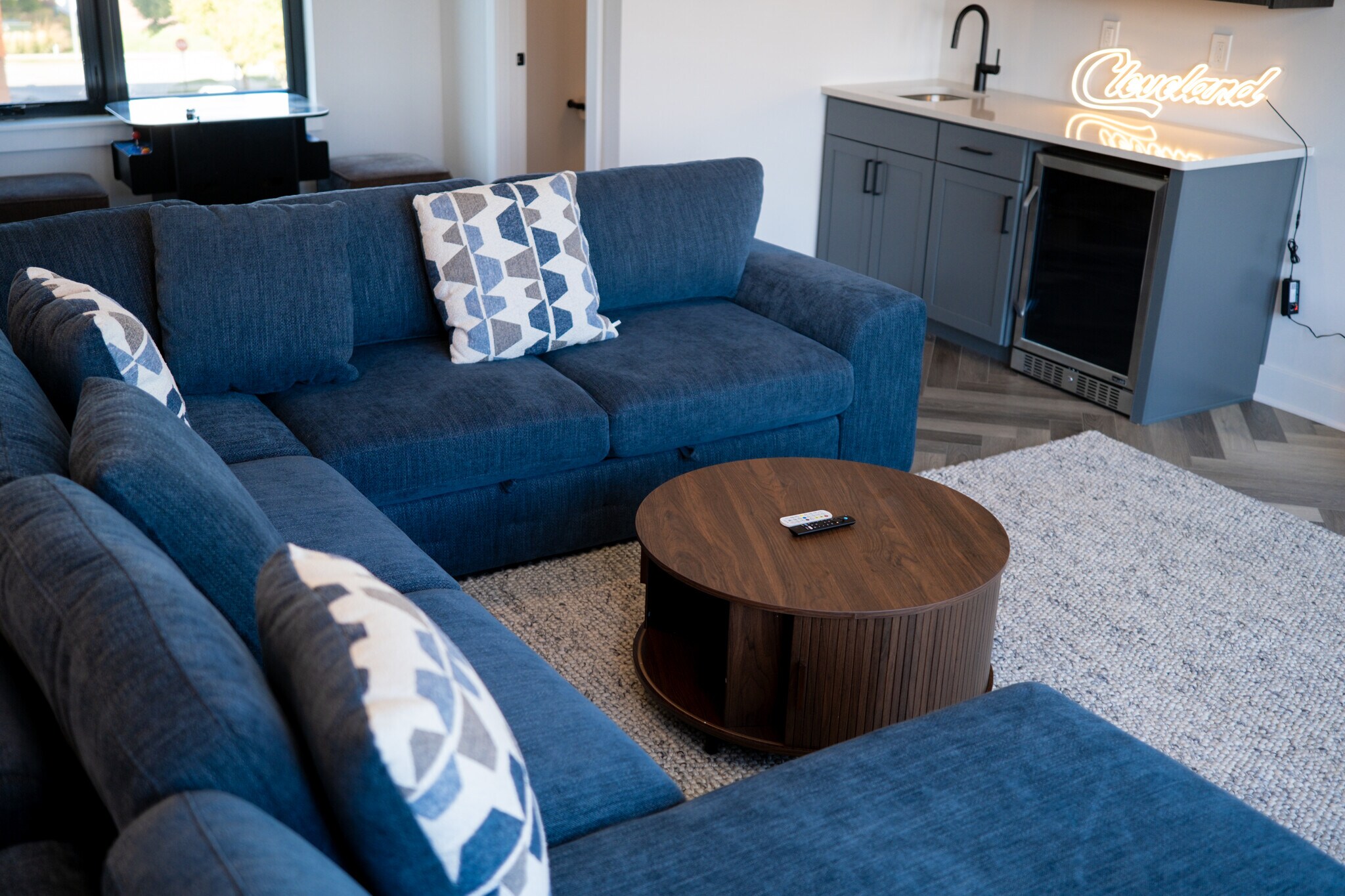 Building Photo - 1446 E 15th St