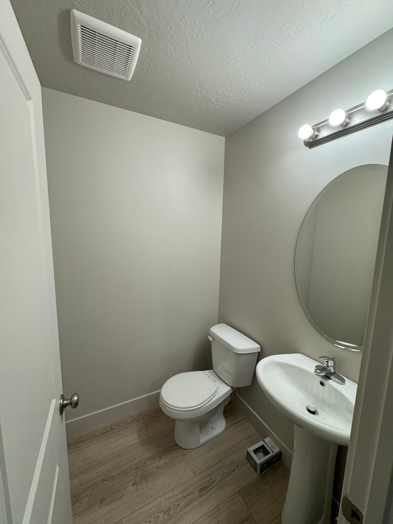 Building Photo - 4029 S Woodland Ave