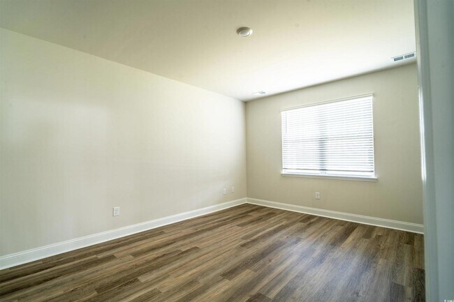 Building Photo - 816 Hibernation Wy