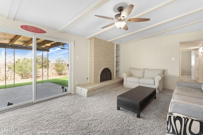 Building Photo - 4871 Los Reales Dr