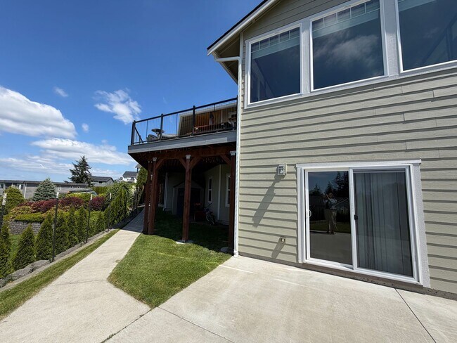 Building Photo - Military Discount - Please Inquire! ~ Whiskey Ridge View Home | 5 Bed + Bonus Living Space with O...
