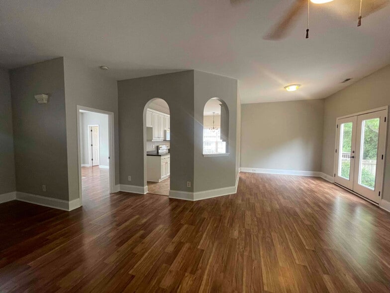 Building Photo - 1255 Secotan Pl