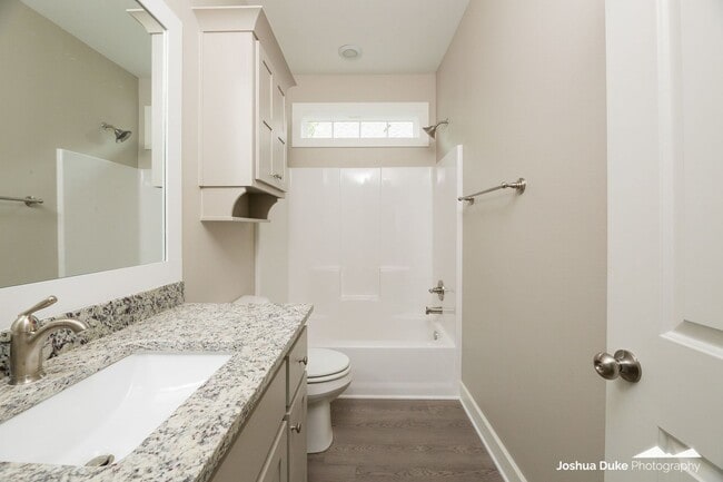 Building Photo - 4 Bedroom 4.5 Bathroom New Home!! Now offering 1st months rent paid now til July 2026