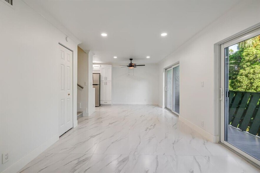 Building Photo - 8911 NW 28th Dr