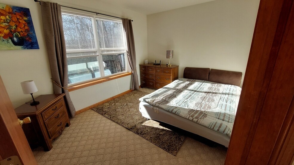 Building Photo - 51 Mohawk Trl