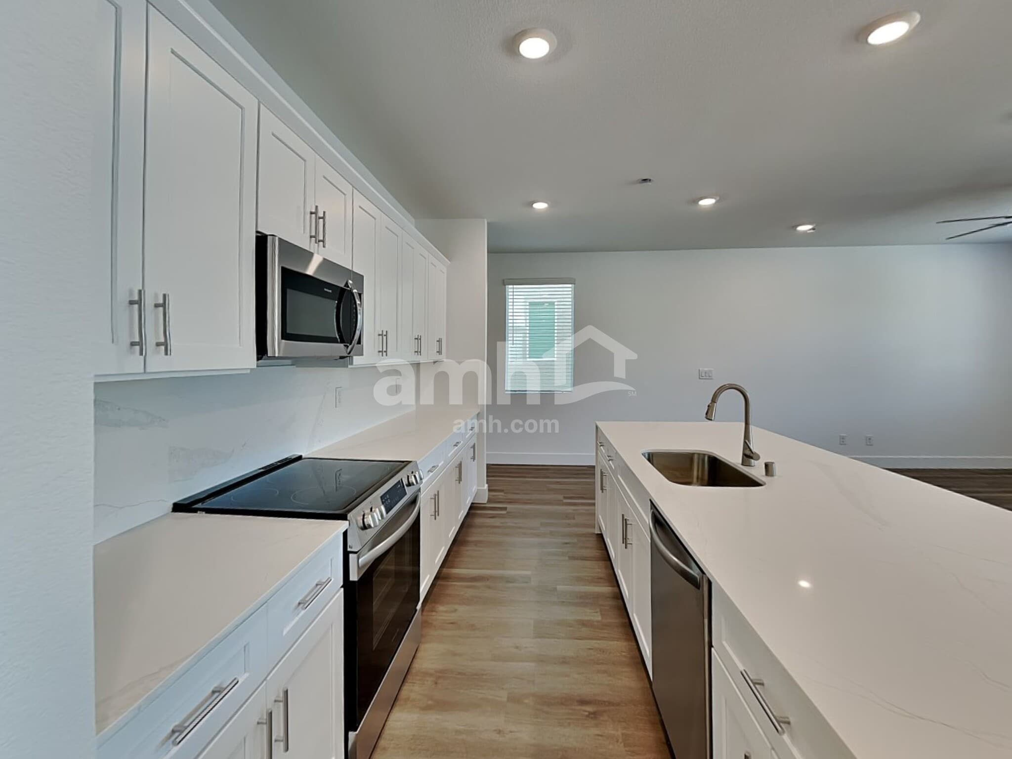 Building Photo - 10343 Bee Balm St