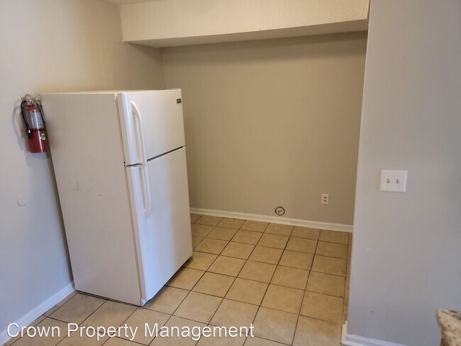 Building Photo - 2 br, 1.5 bath House - 1633 B North Street