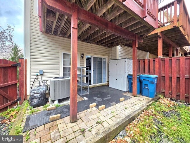 Building Photo - 5300 Arapaho Ln